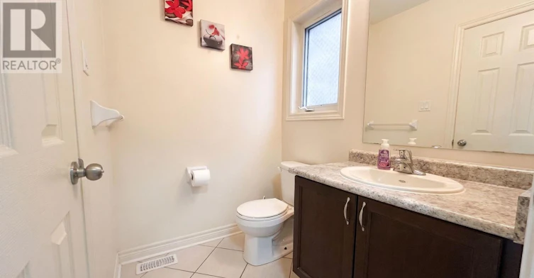 40 Crellin (First Floor Street, Ajax, ON, L1Z 0P1 - 21