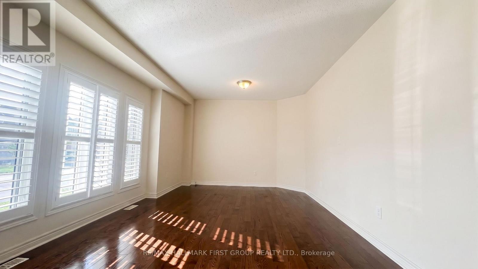 40 Crellin (First Floor Street, Ajax, ON, L1Z 0P1 - 13