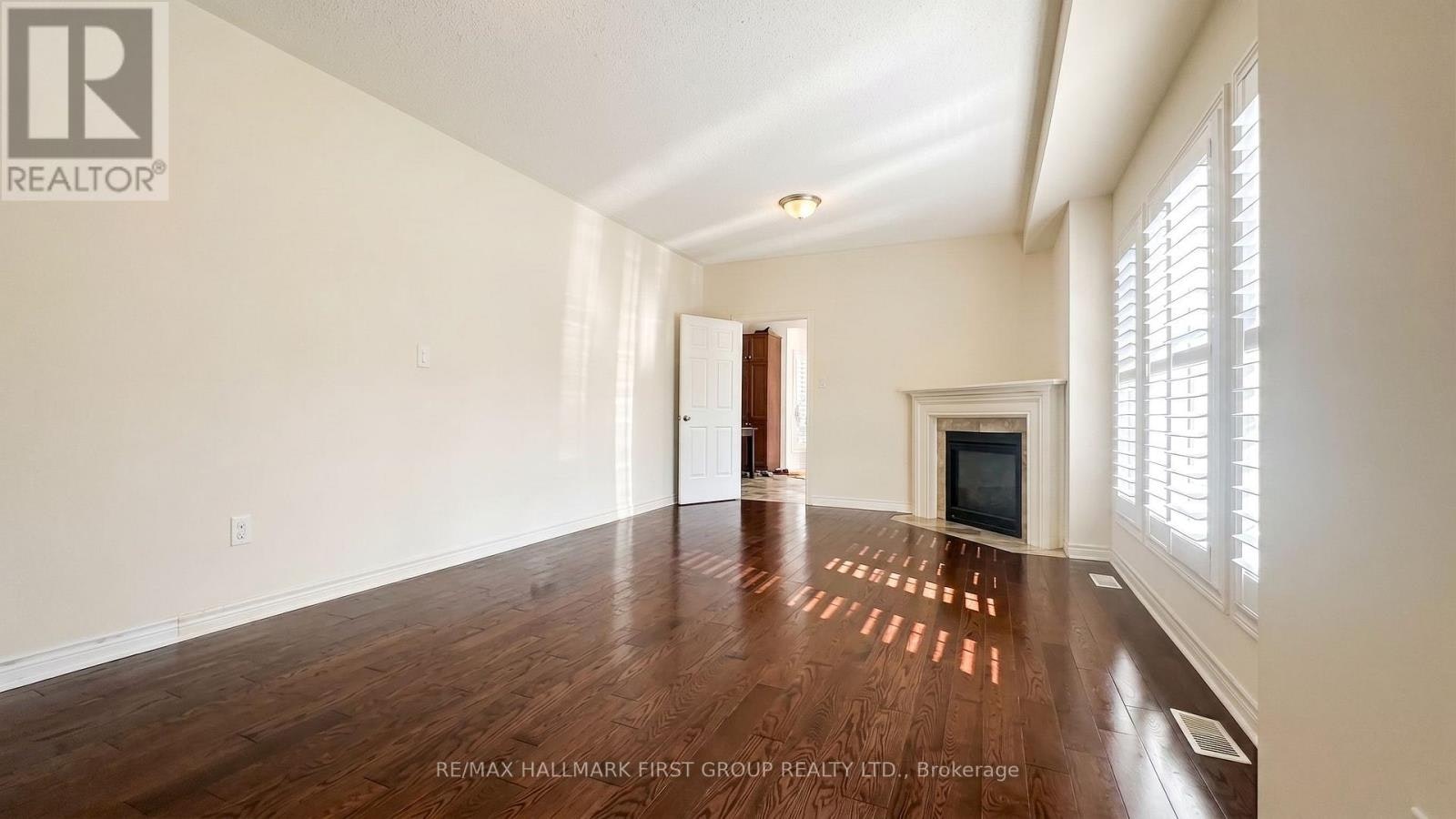 40 Crellin (First Floor Street, Ajax, ON, L1Z 0P1 - 10