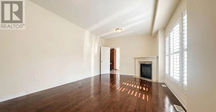 40 Crellin (First Floor Street, Ajax, ON, L1Z 0P1 - 10