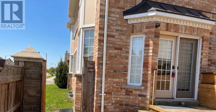 40 Crellin (First Floor Street, Ajax, ON, L1Z 0P1 - 3