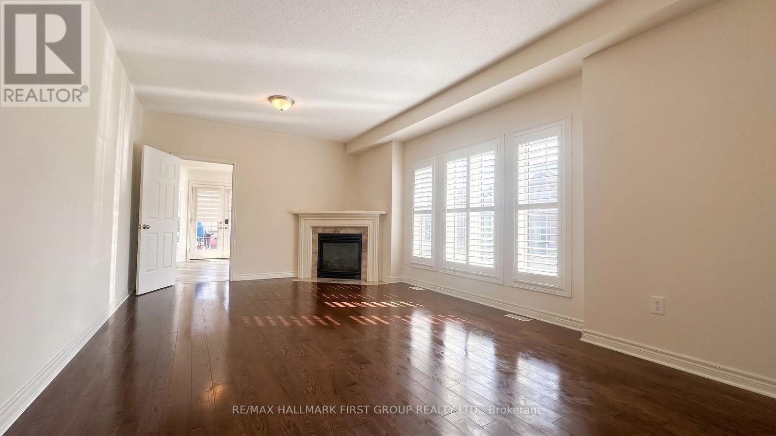 40 Crellin (First Floor Street, Ajax, ON, L1Z 0P1 - 11