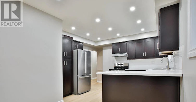 UPPER-131 Romfield Circuit, Markham, ON, L3T 3H7 - 3