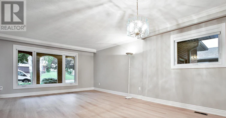 UPPER-131 Romfield Circuit, Markham, ON, L3T 3H7 - 23