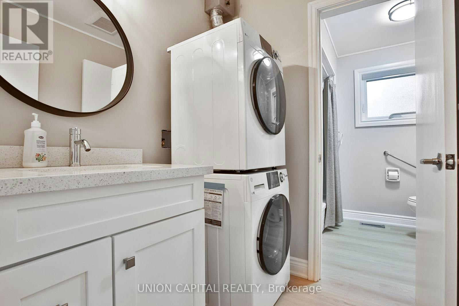 UPPER-131 Romfield Circuit, Markham, ON, L3T 3H7 - 13