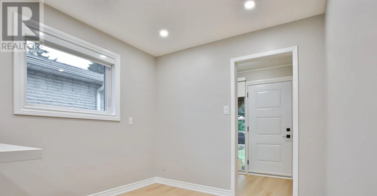 UPPER-131 Romfield Circuit, Markham, ON, L3T 3H7 - 17