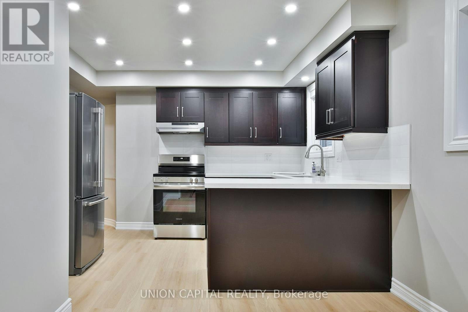 UPPER-131 Romfield Circuit, Markham, ON, L3T 3H7