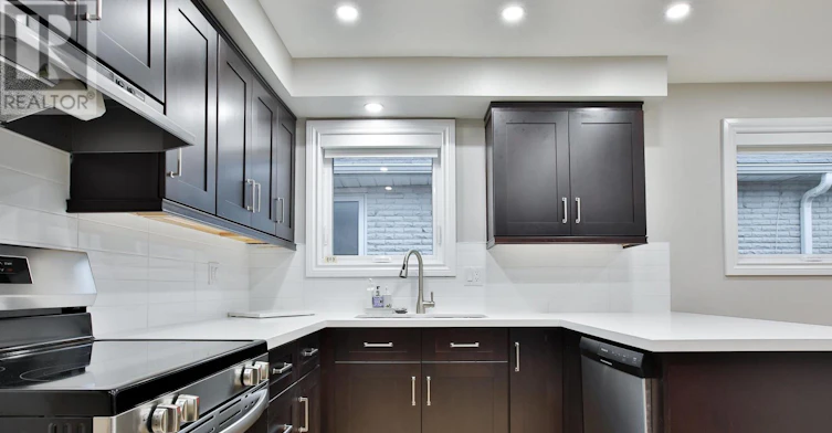 UPPER-131 Romfield Circuit, Markham, ON, L3T 3H7 - 4