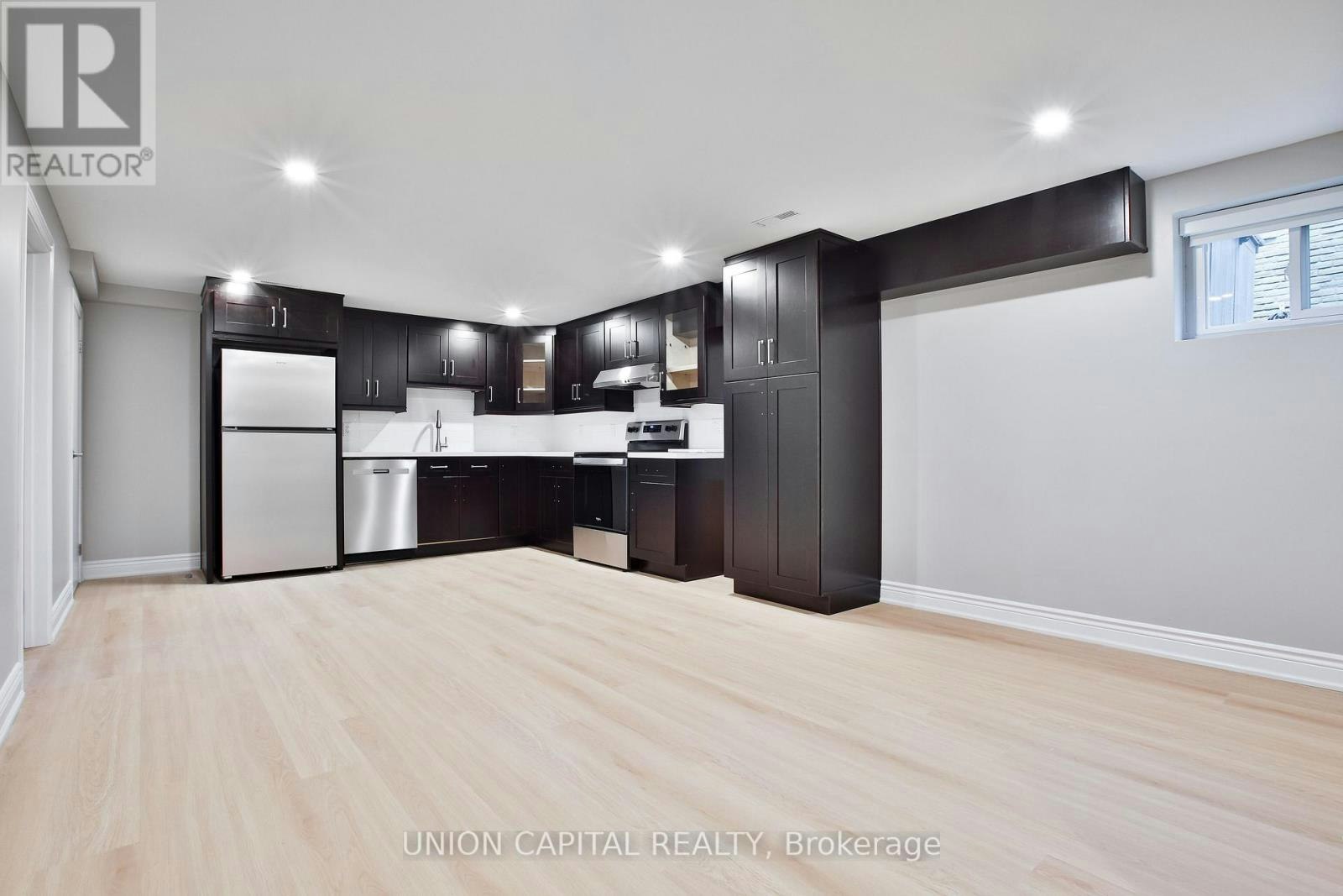 LOWER-131 Romfield Circuit, Markham, ON, L3T 3H7 - 2