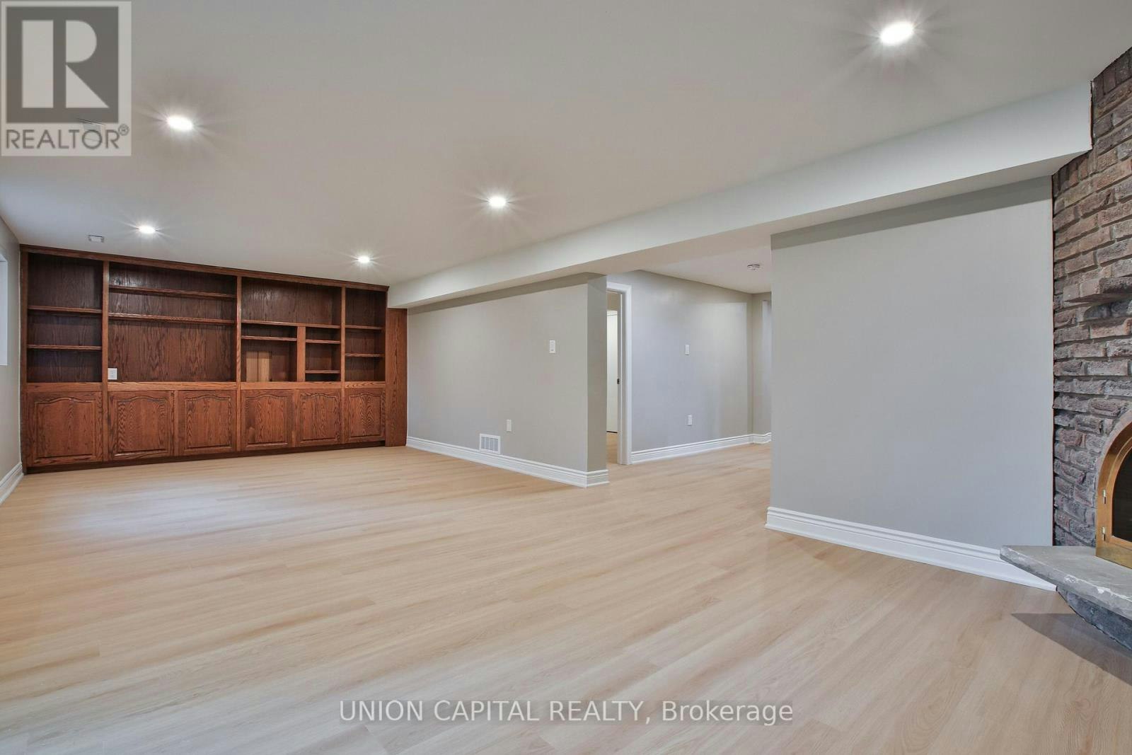 LOWER-131 Romfield Circuit, Markham, ON, L3T 3H7 - 11