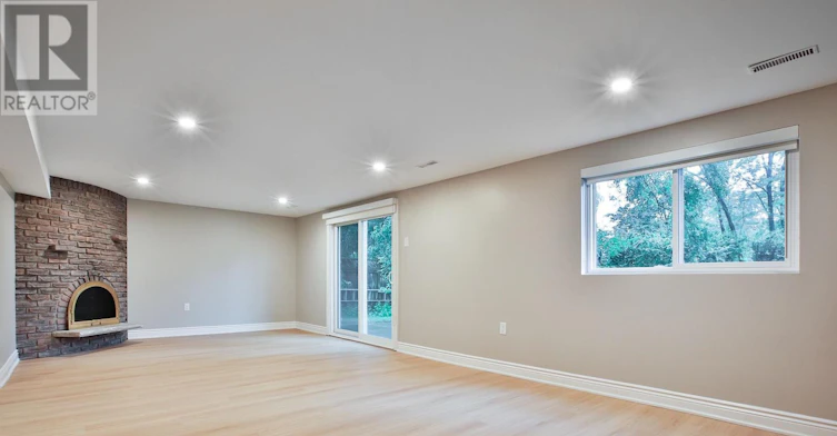 LOWER-131 Romfield Circuit, Markham, ON, L3T 3H7 - 9