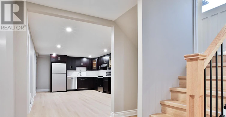 LOWER-131 Romfield Circuit, Markham, ON, L3T 3H7