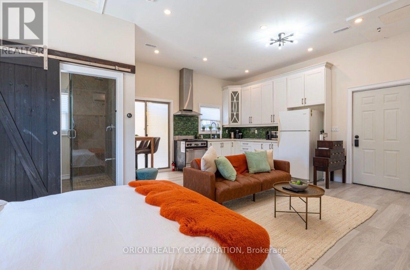1267 Fisher Avenue, Burlington, ON, L7P 2L5 - 4