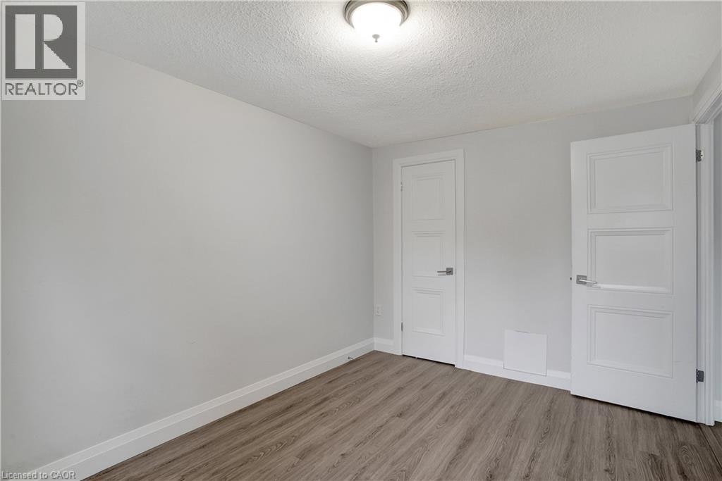 25-162 Jansen Avenue, Kitchener, ON, N2A 2L7 - 15