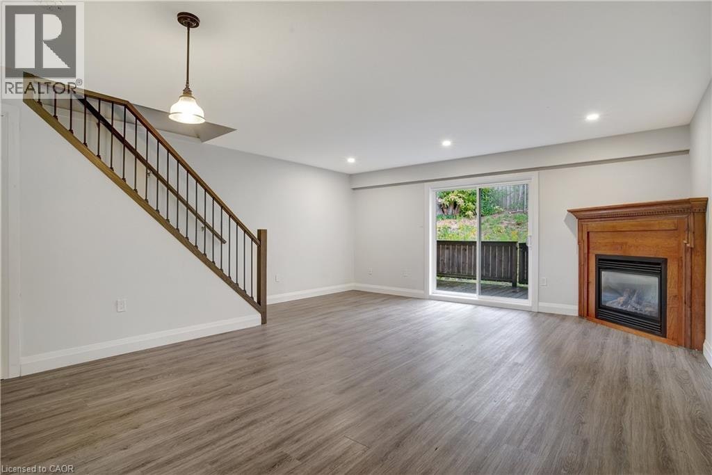 25-162 Jansen Avenue, Kitchener, ON, N2A 2L7 - 4
