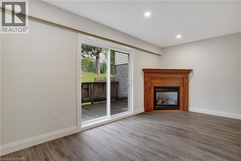 25-162 Jansen Avenue, Kitchener, ON, N2A 2L7 - 5