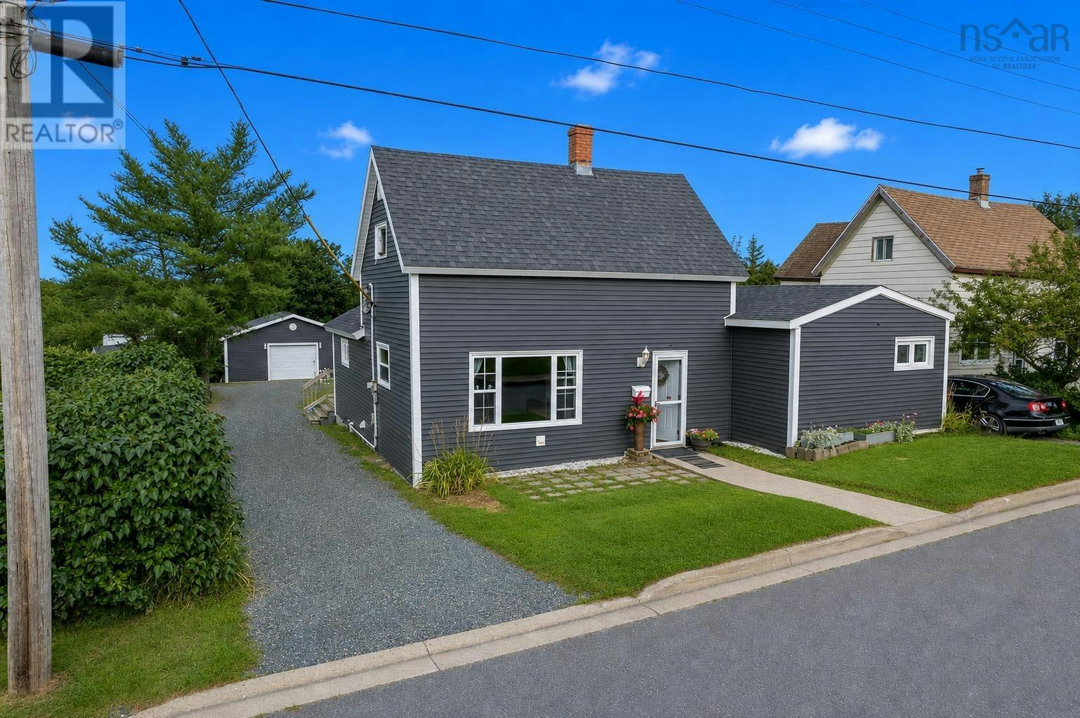 10 Cottage Street, Sydney Mines, NS, B1V 2N4