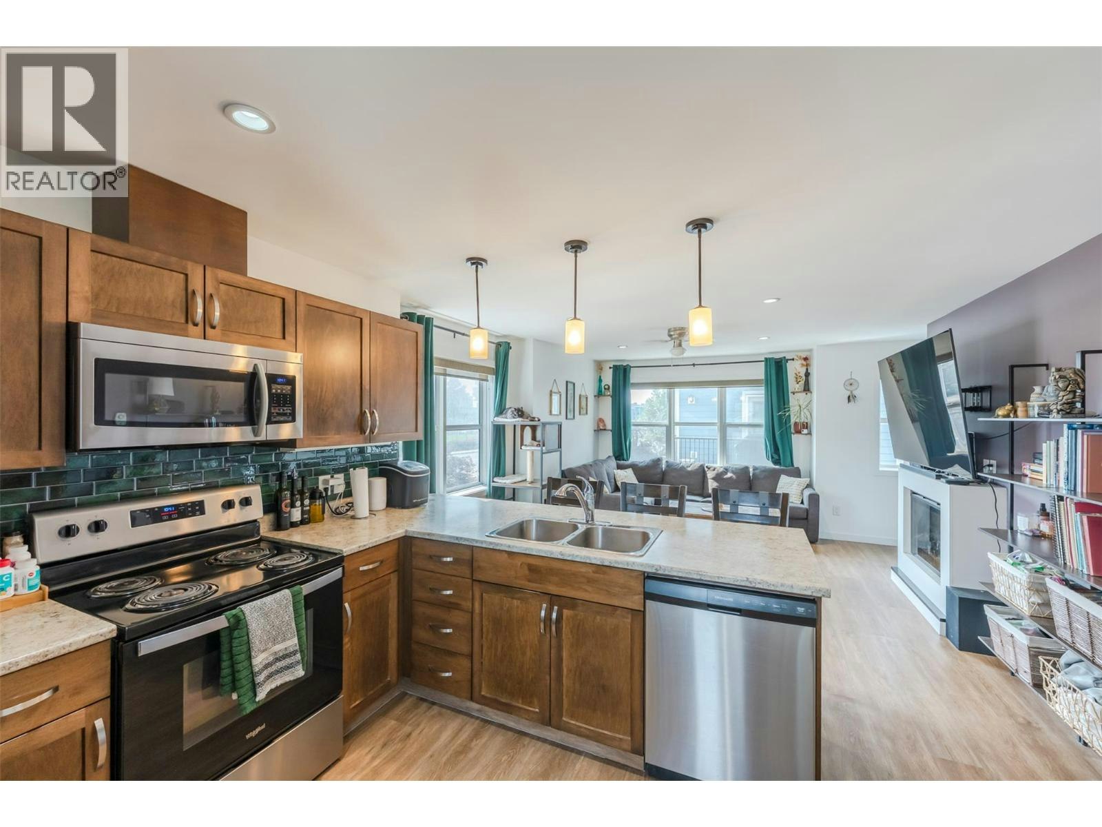 102-707 Revelstoke Avenue, Penticton, BC, V2A 2J1 - 5