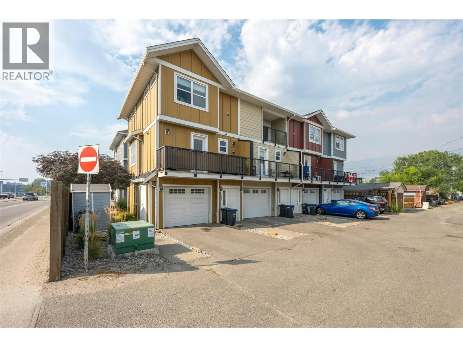 102-707 Revelstoke Avenue, Penticton, BC, V2A 2J1 - 2