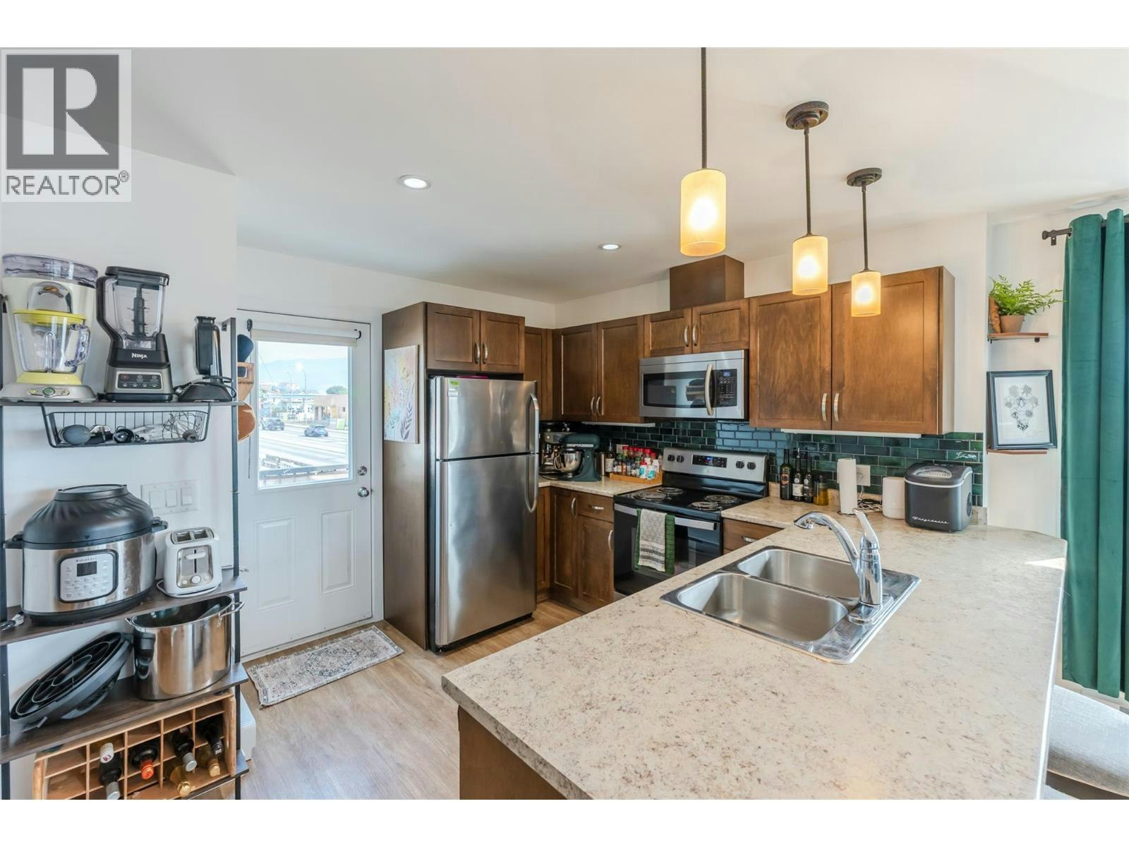102-707 Revelstoke Avenue, Penticton, BC, V2A 2J1 - 4
