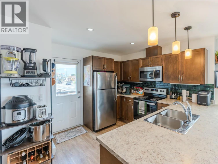 102-707 Revelstoke Avenue, Penticton, BC, V2A 2J1 - 4