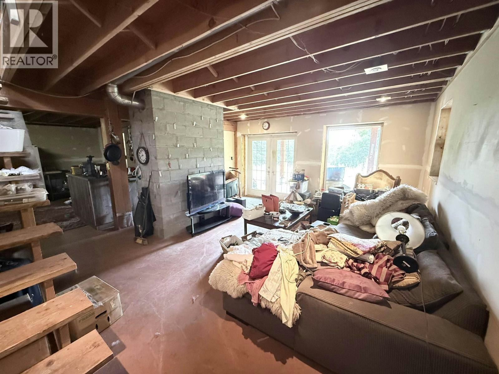 6995 Colgan Road, 100 Mile House, BC, V0K 1X1 - 25