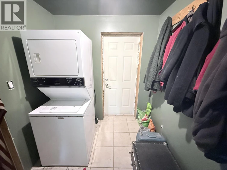 6995 Colgan Road, 100 Mile House, BC, V0K 1X1 - 27