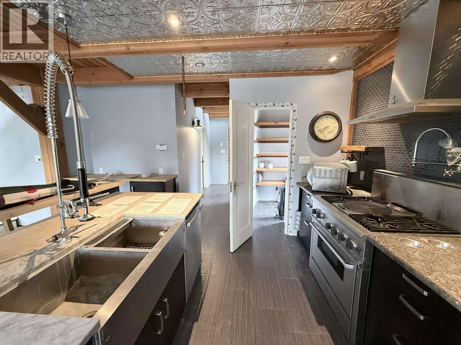 6995 Colgan Road, 100 Mile House, BC, V0K 1X1 - 16