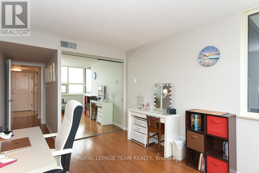 2504-1510 Riverside Drive, Ottawa, ON, K1G 4X5 - 21