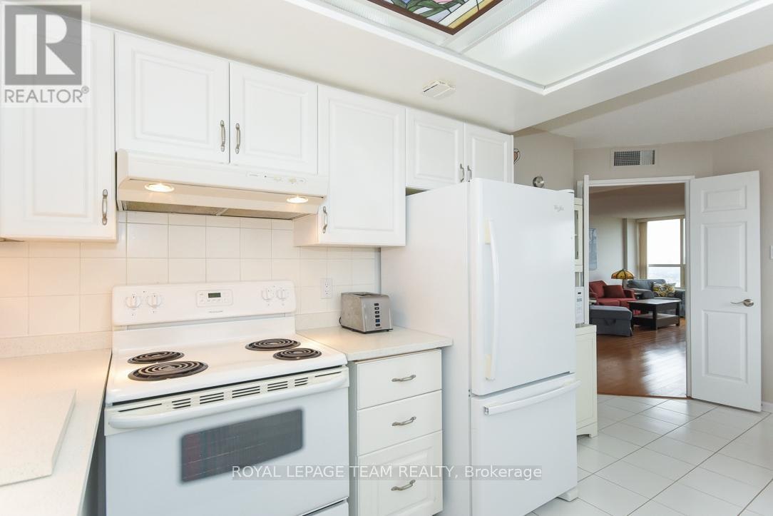 2504-1510 Riverside Drive, Ottawa, ON, K1G 4X5 - 10