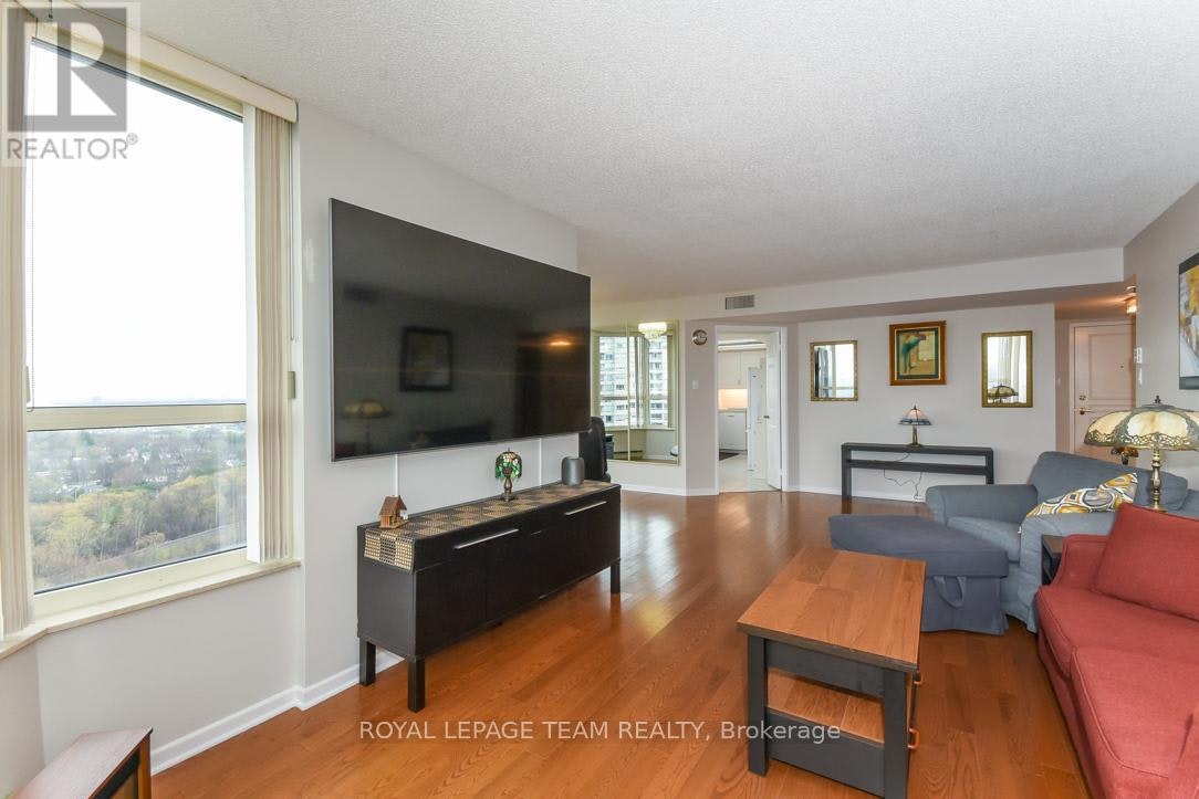 2504-1510 Riverside Drive, Ottawa, ON, K1G 4X5 - 16