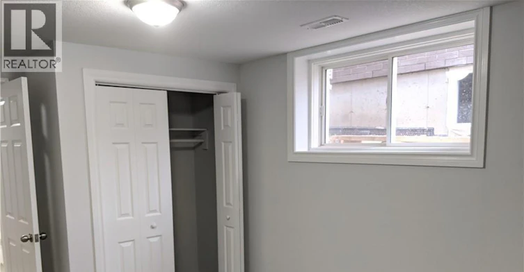 727 Thomas Slee Drive, Kitchener, ON, N2P 0J4 - 10