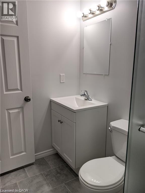 727 Thomas Slee Drive, Kitchener, ON, N2P 0J4 - 13