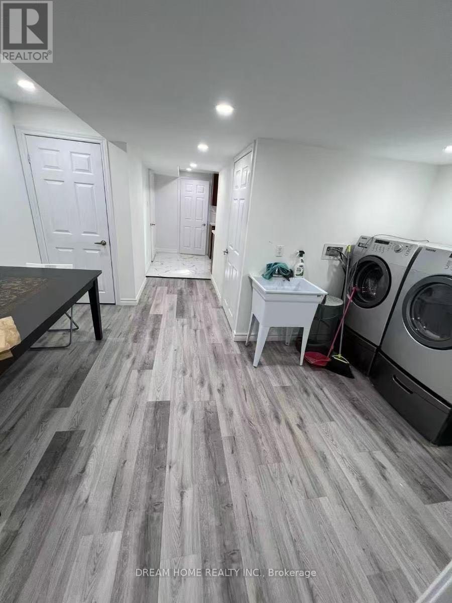 16 Brooklyn Crescent W, Markham, ON, L3P 7B9 - 7