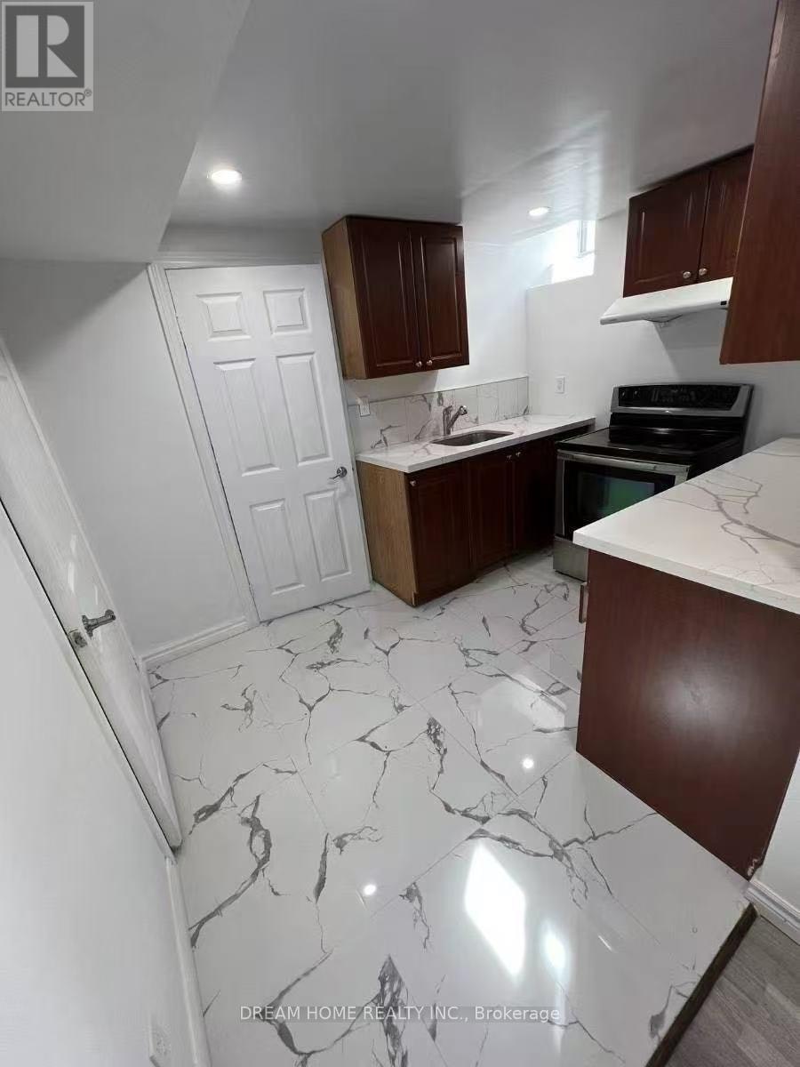 16 Brooklyn Crescent W, Markham, ON, L3P 7B9 - 6
