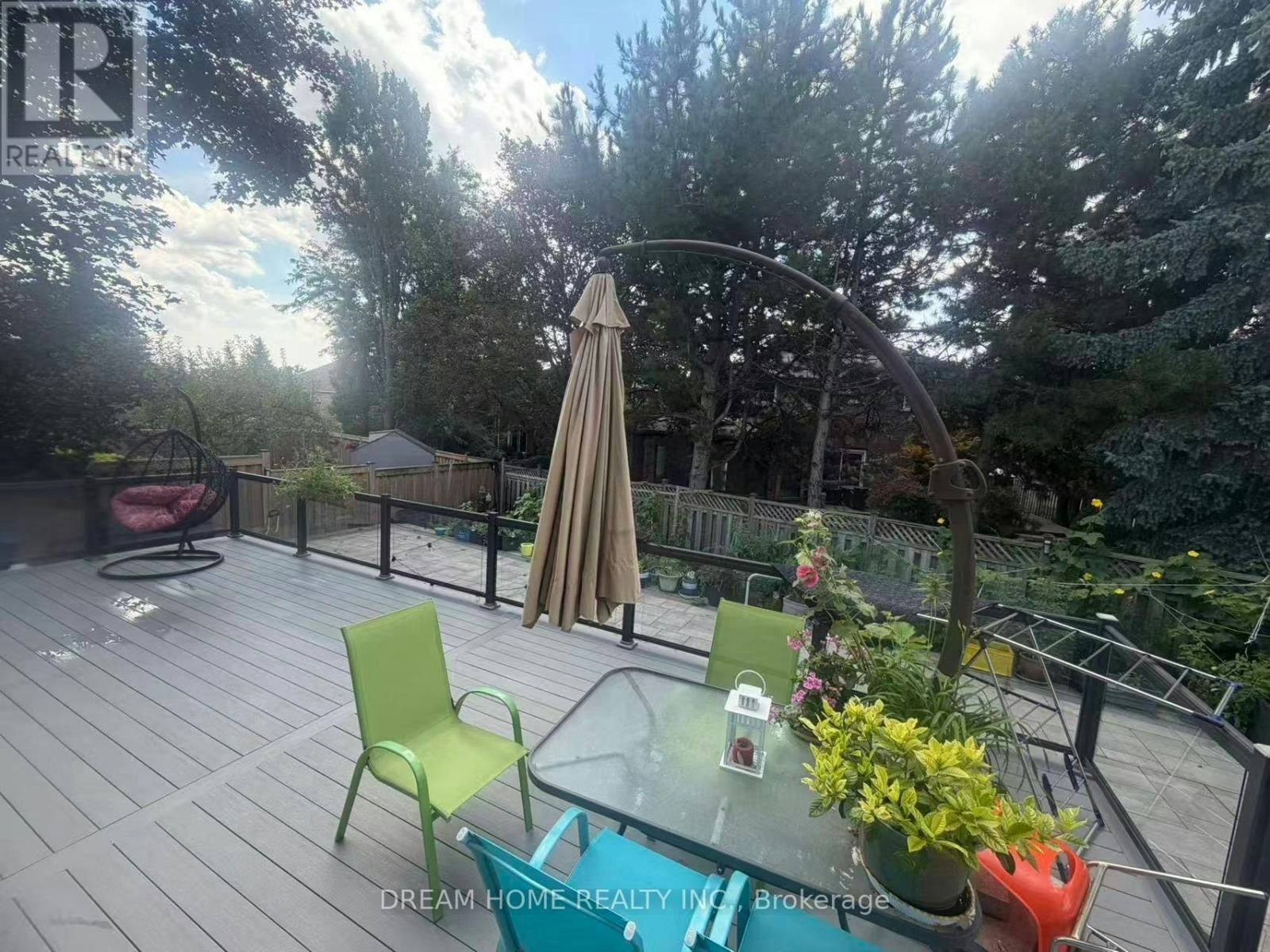 16 Brooklyn Crescent W, Markham, ON, L3P 7B9 - 3