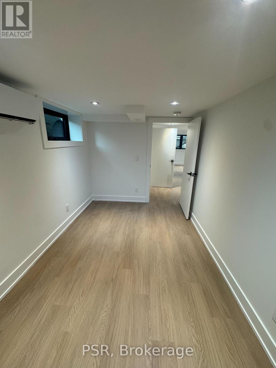 LOWER-99 Ypres Road, Toronto, ON, M6M 3X2 - 10