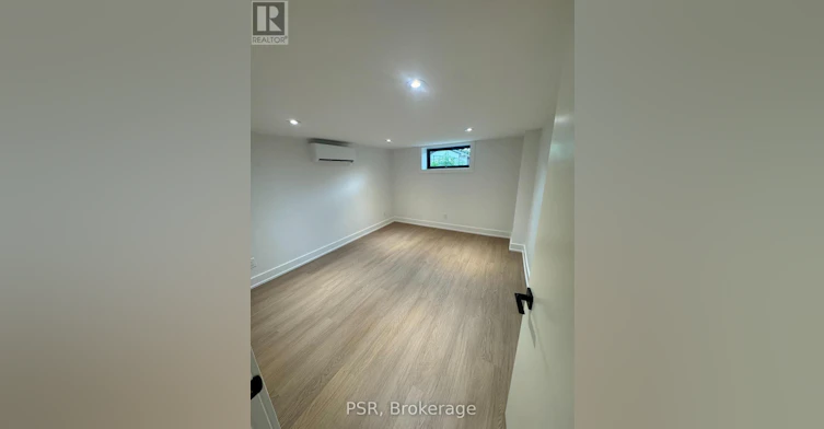 LOWER-99 Ypres Road, Toronto, ON, M6M 3X2 - 9