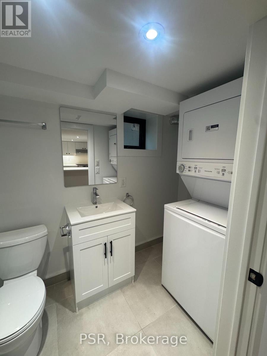 LOWER-99 Ypres Road, Toronto, ON, M6M 3X2 - 13