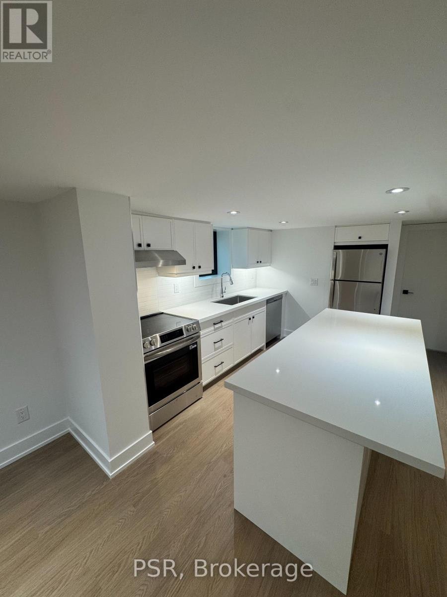 LOWER-99 Ypres Road, Toronto, ON, M6M 3X2 - 6