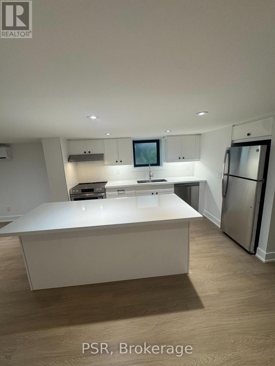 LOWER-99 Ypres Road, Toronto, ON, M6M 3X2 - 7