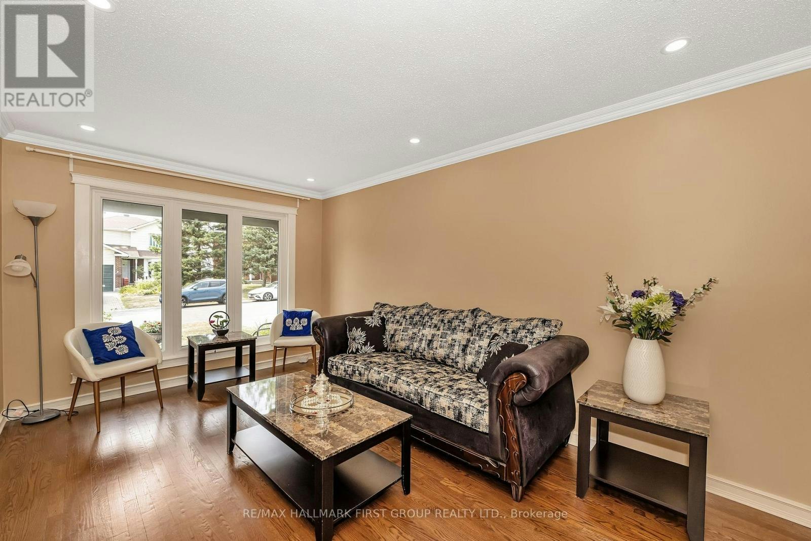 16 Hawley Crescent, Ottawa, ON, K2M 1T3 - 8
