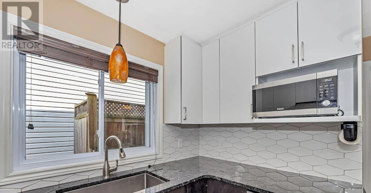 16 Hawley Crescent, Ottawa, ON, K2M 1T3 - 18