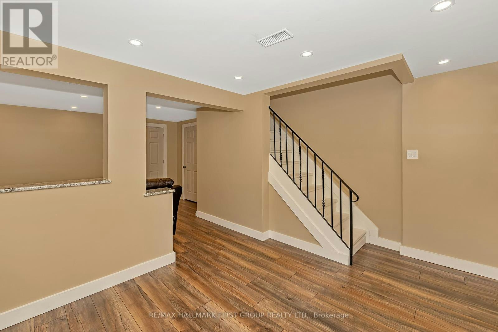 16 Hawley Crescent, Ottawa, ON, K2M 1T3 - 28