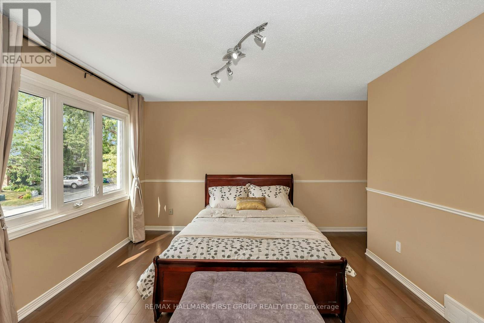 16 Hawley Crescent, Ottawa, ON, K2M 1T3 - 24