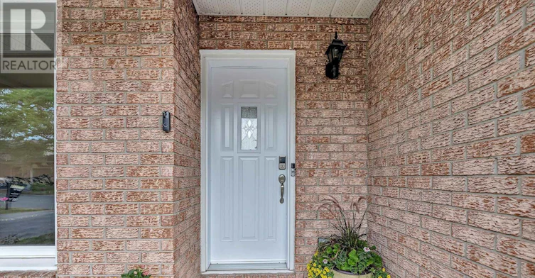 16 Hawley Crescent, Ottawa, ON, K2M 1T3 - 5