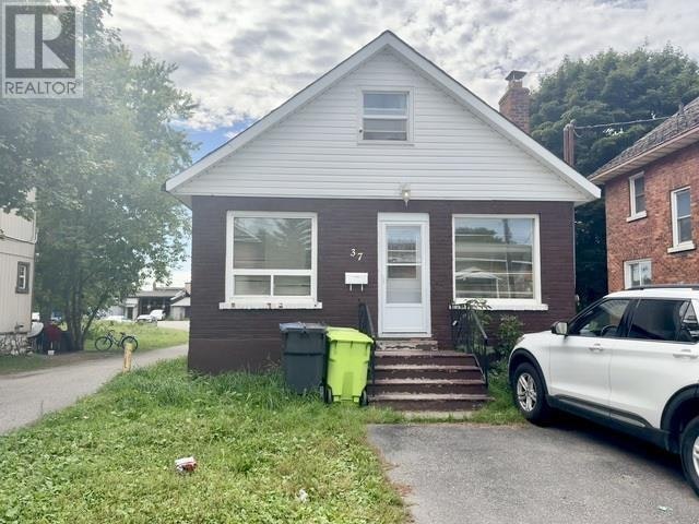 37 Albert Street E, Sault Ste. Marie, ON, P6A 2H7