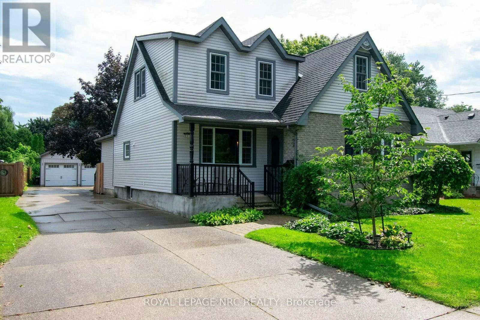 36 Maplewood Drive, St. Catharines, ON, L2M 3P1