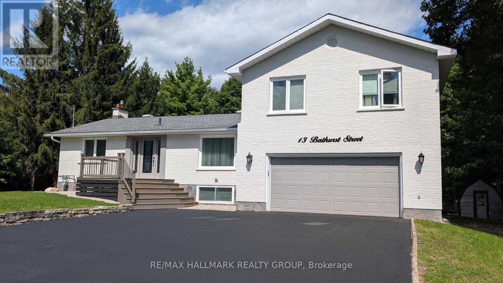 13 Bathurst Street, Ottawa, ON, K2W 1A7