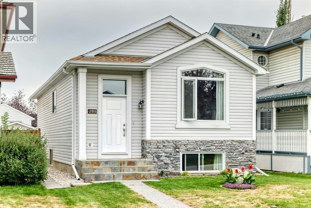 193 Mt Aberdeen Circle SE, Calgary, AB, T2Z 3H3